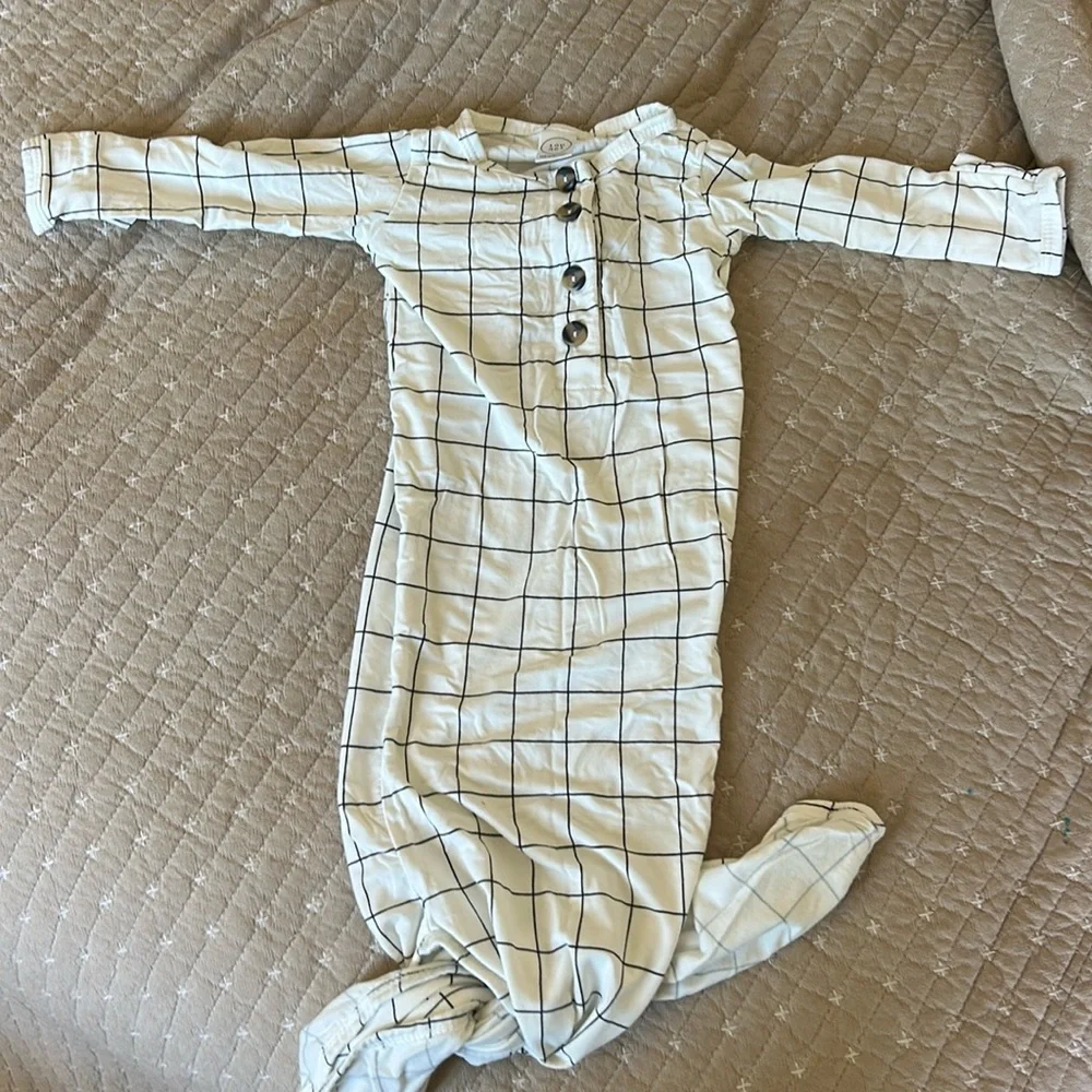 Lou Lou Newborn Knot Gown